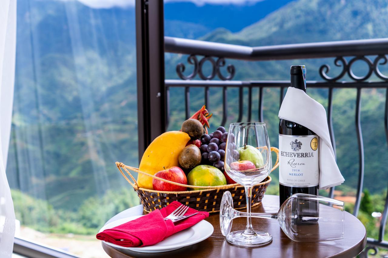 Executive Double or Twin Room with Mountain View,670179432:JPEG